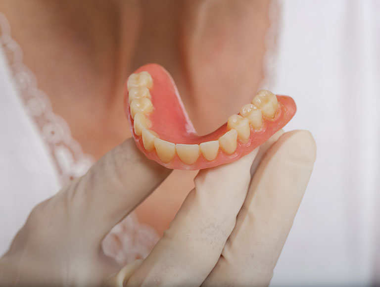 Costa Mesa, Complete Dentures
